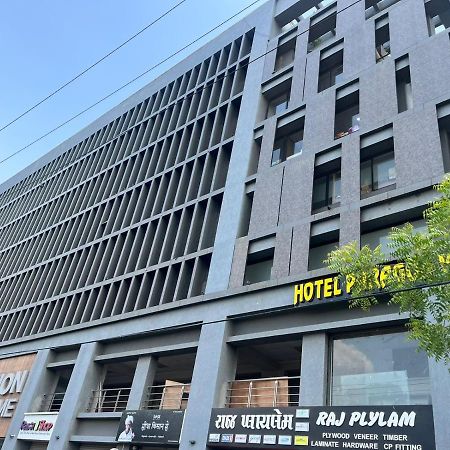 Hotel Paramount Villa กันตินาการ์ ภายนอก รูปภาพ